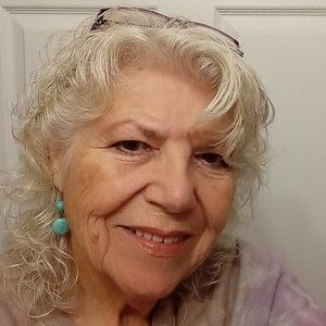 Meet your Posher, Lavonne